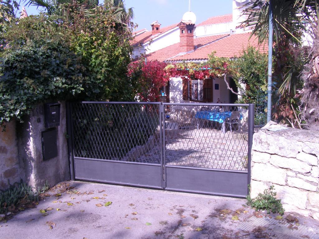 House Marko Premantura Exterior foto